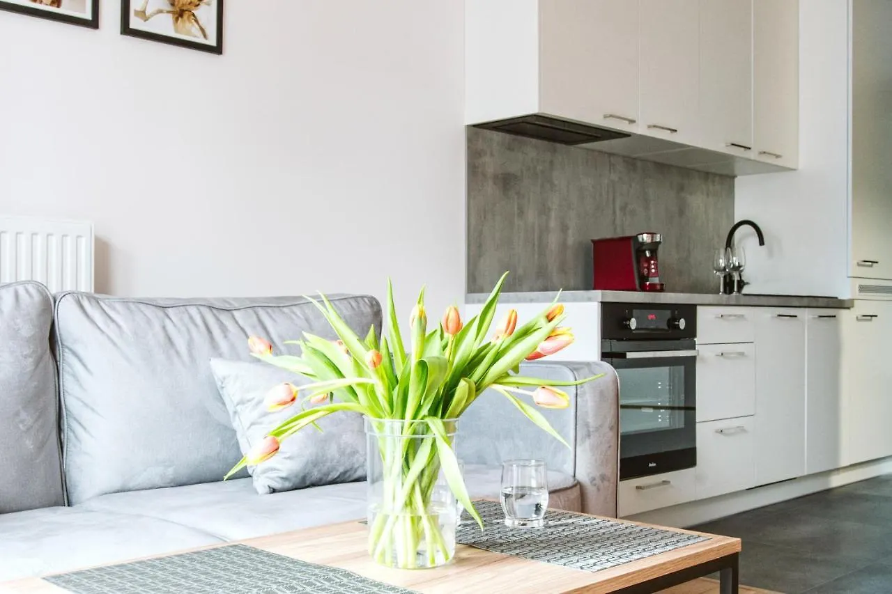 Symphony City Square Aparthotel Вроцлав 0*,