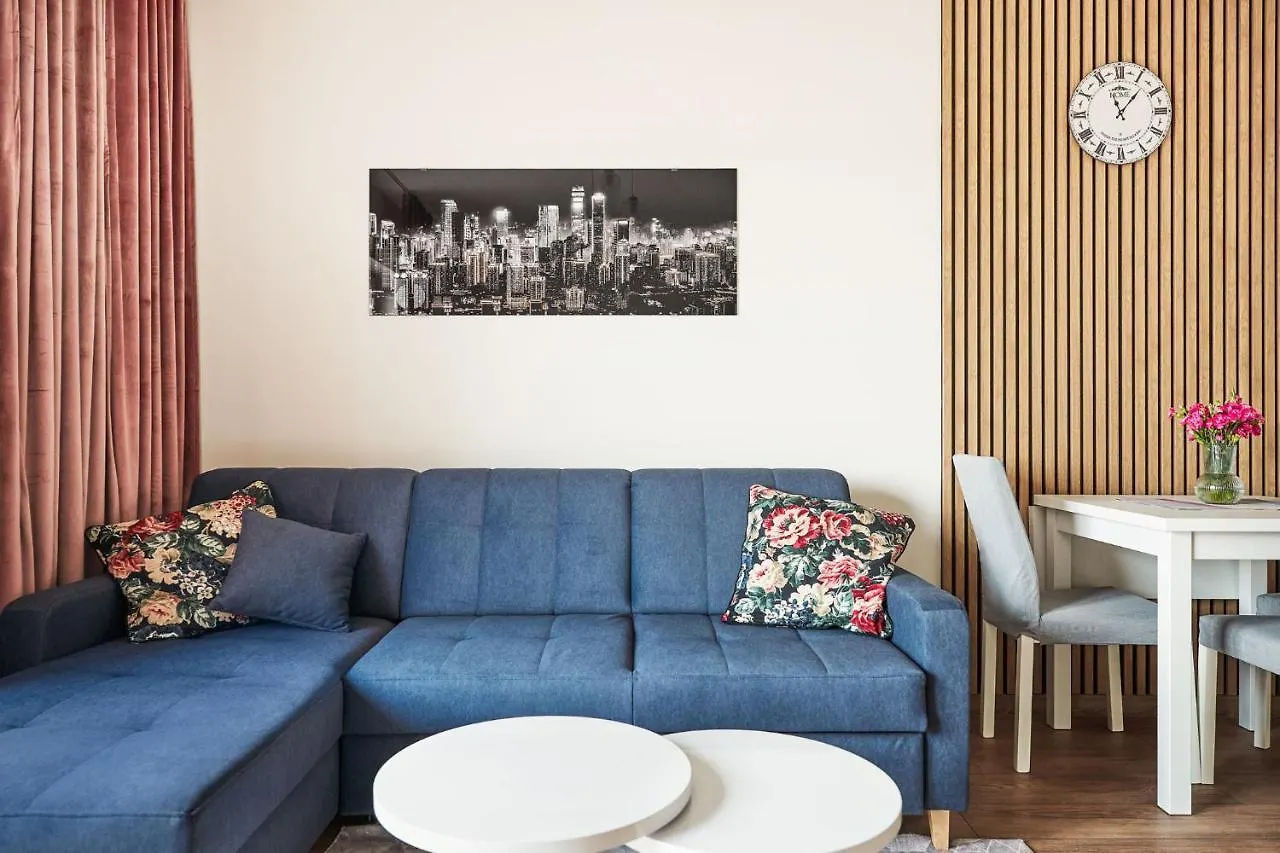Symphony City Square Aparthotel Вроцлав