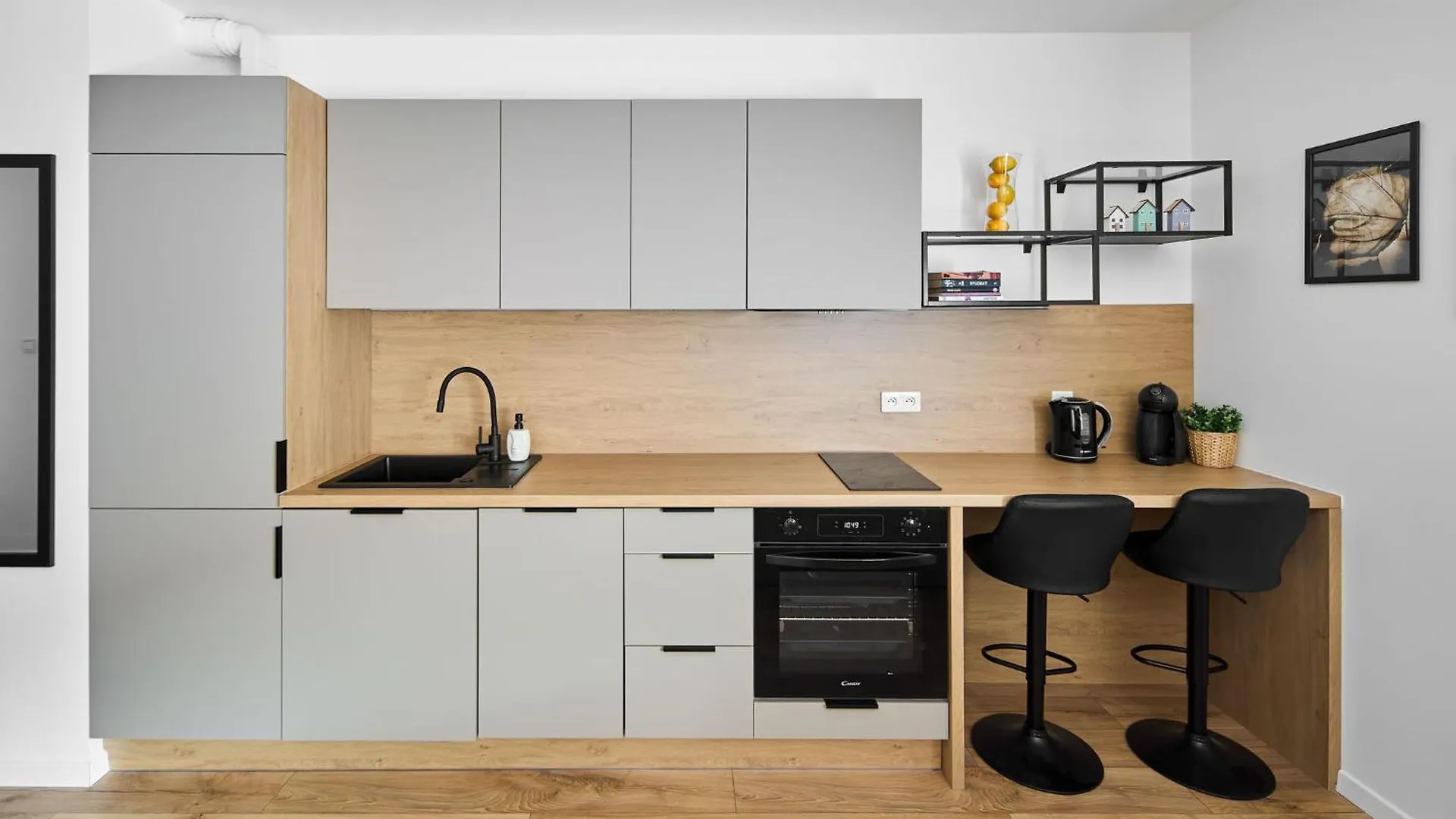 Symphony City Square Aparthotel Вроцлав