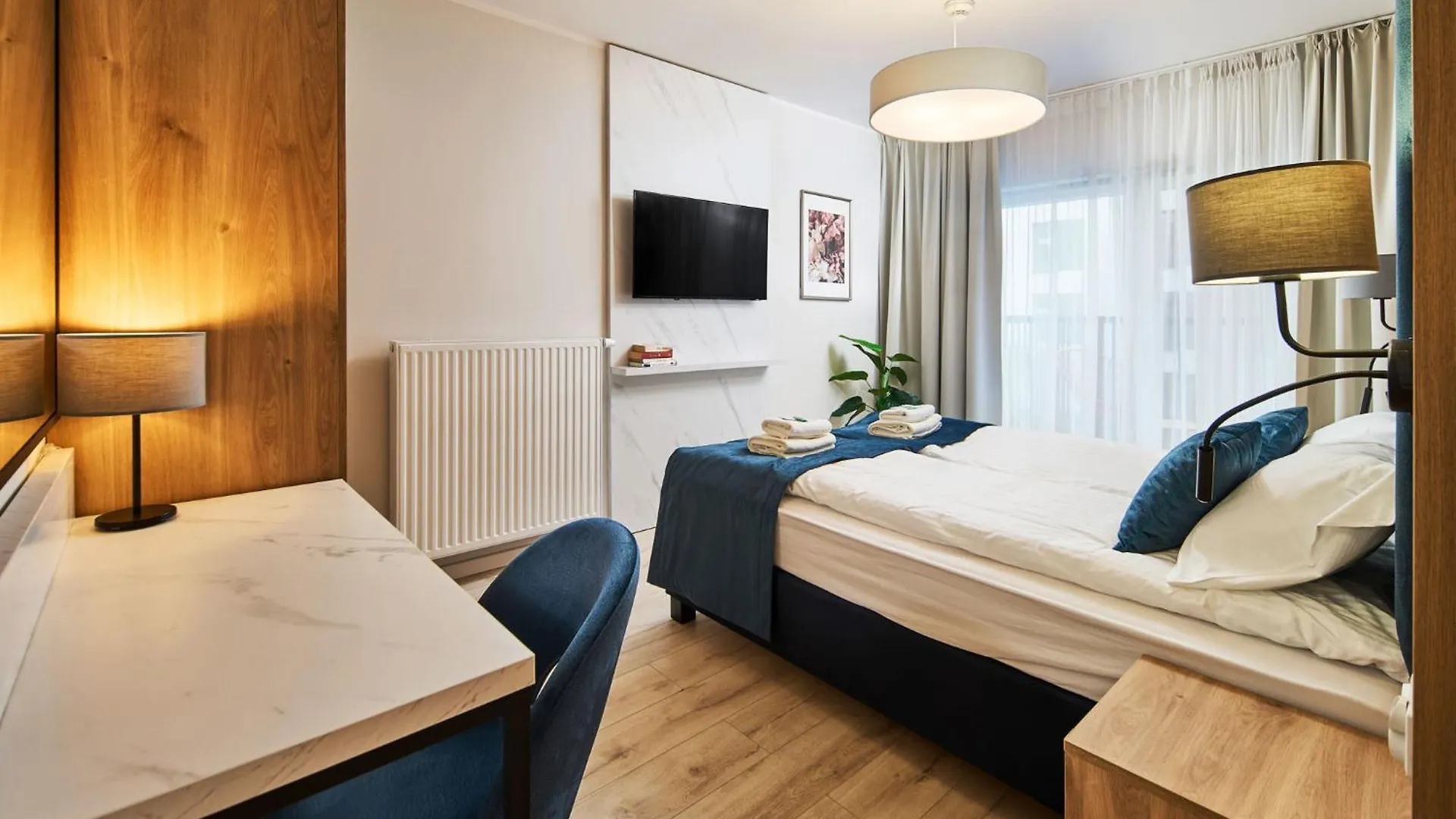Symphony City Square Aparthotel Вроцлав Польша