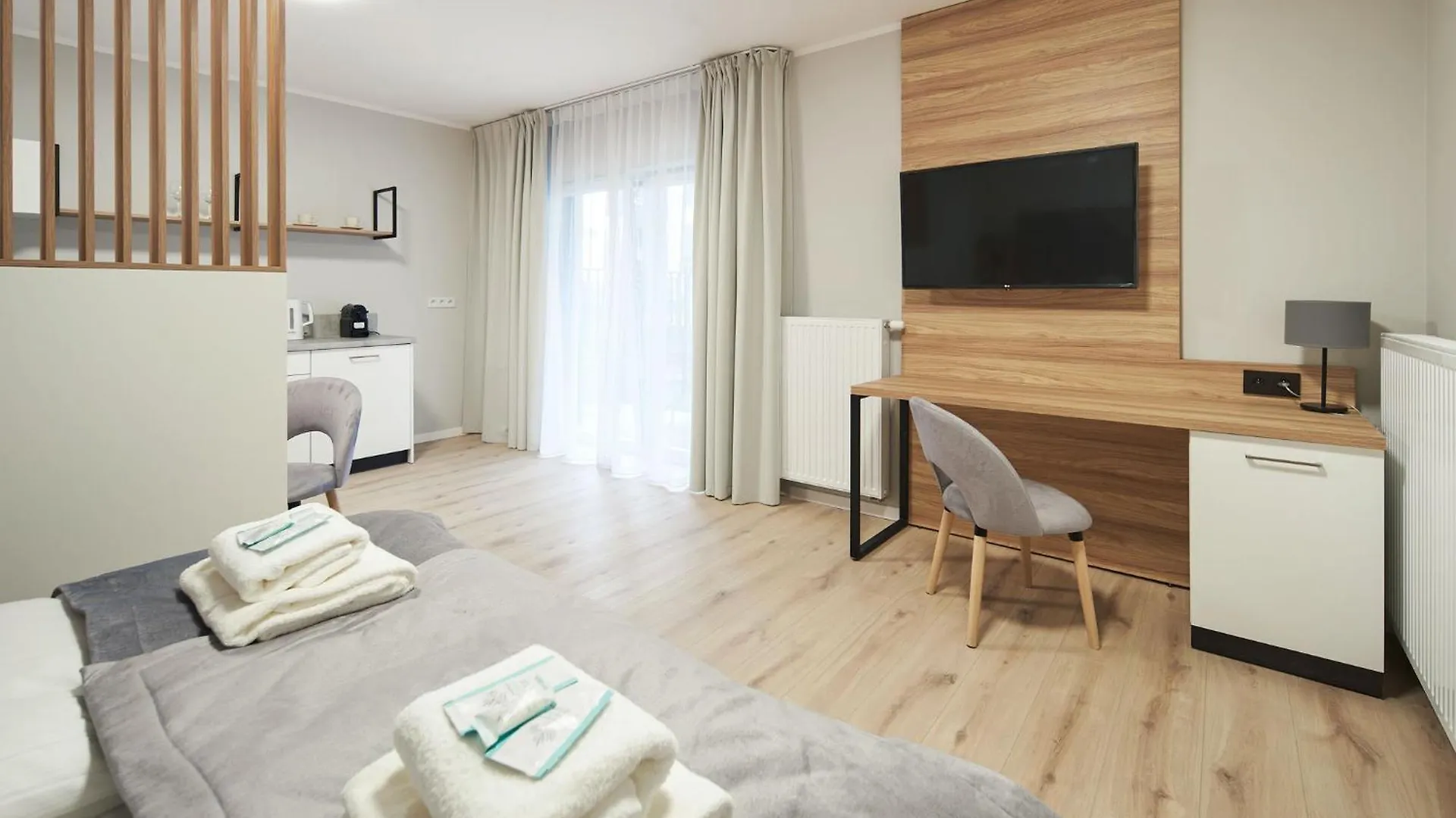 Symphony City Square Aparthotel Вроцлав Польша