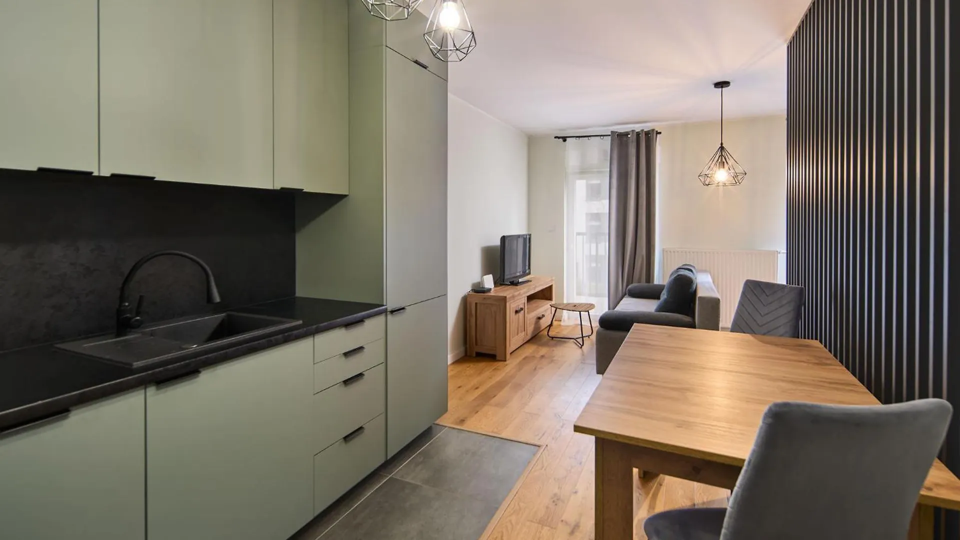 Symphony City Square Aparthotel Вроцлав Польша