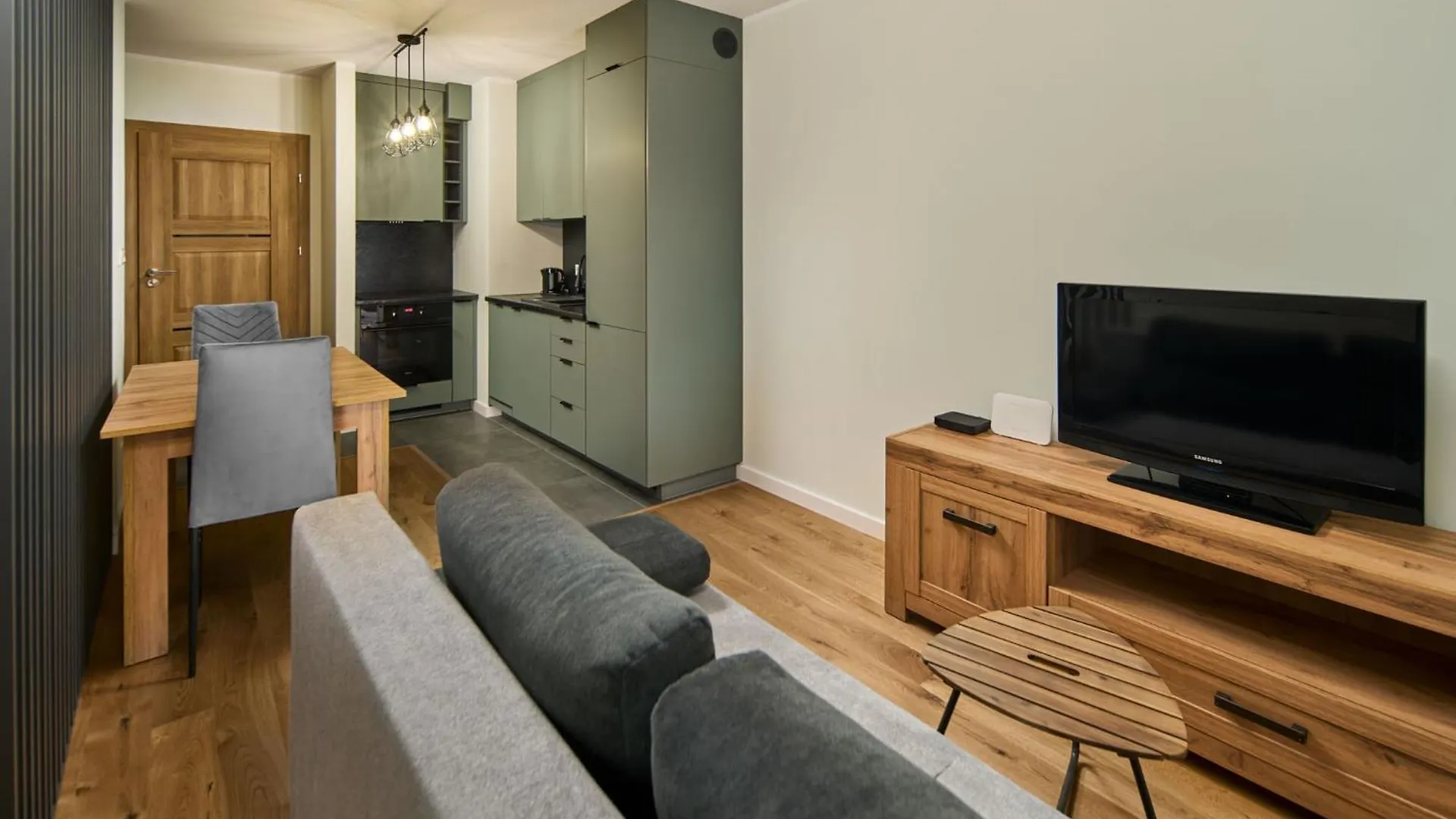 Symphony City Square Aparthotel Вроцлав Польша